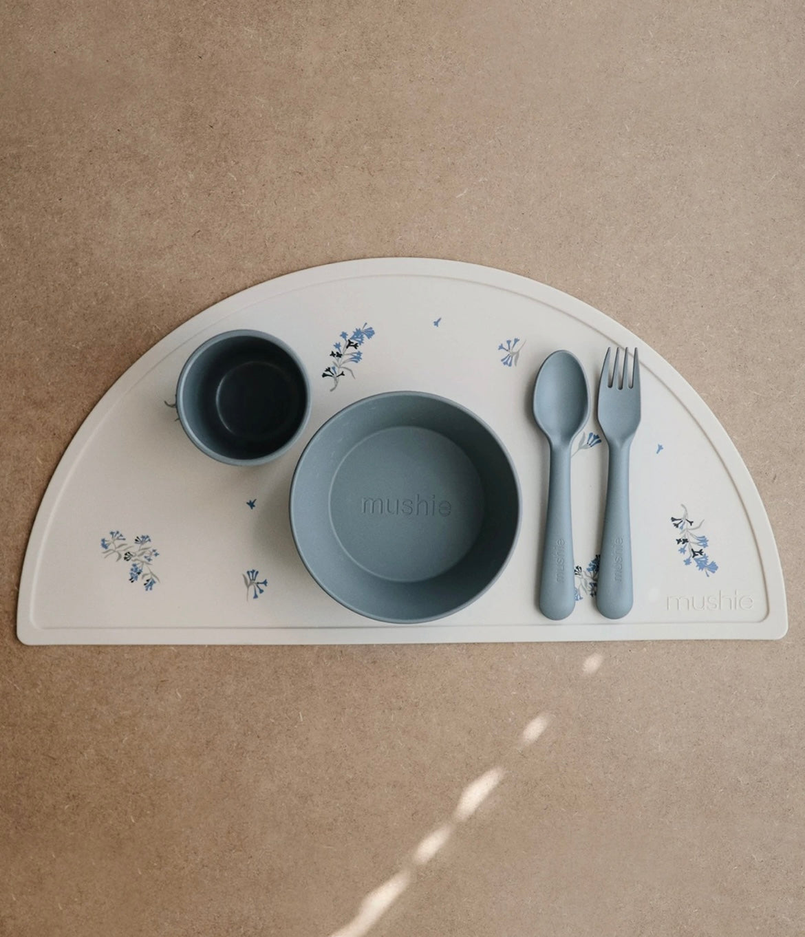 mushie silicone place mat